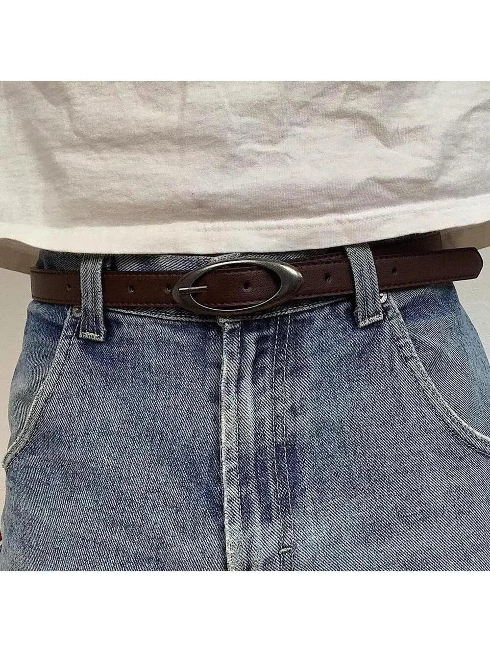 Y2k 2000s Cyber Oval simplistic belt buckle slim brown belt. 40 inches length fi